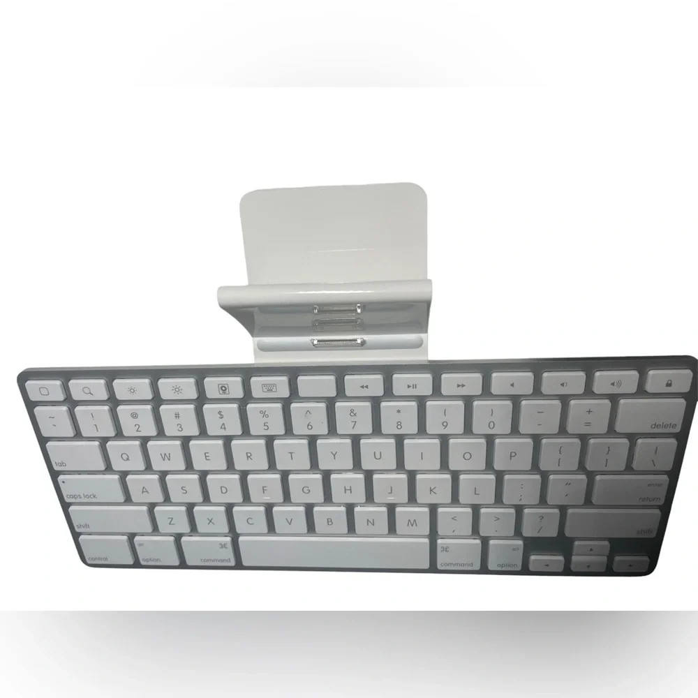🔥 Apple Keyboard Dock A1359 30 Pin Connector iPad iPhone 🔥